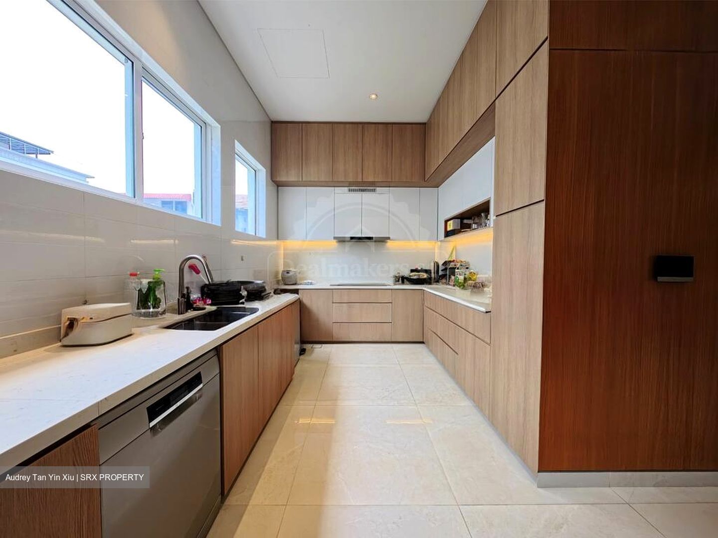 Canary Park (D16), Terrace #576842761